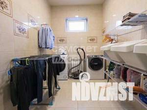 Коттедж 293м&sup2;, 2-этажный, участок 12 сот.  