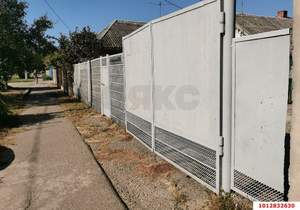 Дом 50м&sup2;, 1-этажный, участок 10 сот.  