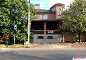 Дом 700м², 3-этажный, участок 8 сот.  