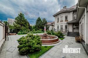 Дом 500м², 2-этажный, участок 14 сот.  