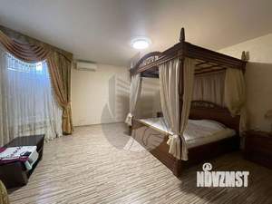 Дом 270м², 2-этажный, участок 9 сот.  