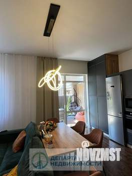 Дом 150м&sup2;, 2-этажный, участок 4 сот.  