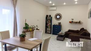 Дом 123м&sup2;, 2-этажный, участок 6 сот.  