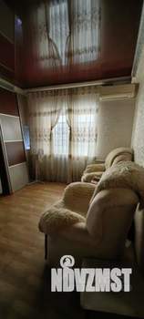 Дом 80м&sup2;, 2-этажный, участок 3 сот.  