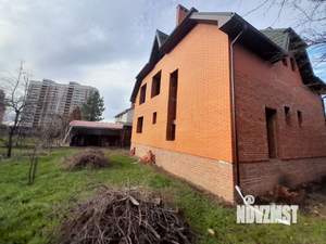 Дом 193м&sup2;, 2-этажный, участок 8 сот.  