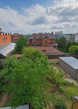 Дом 233м&sup2;, 3-этажный, участок 3 сот.  