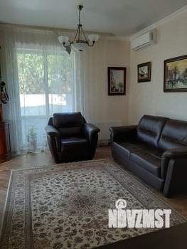 Дом 140м&sup2;, 2-этажный, участок 4 сот.  