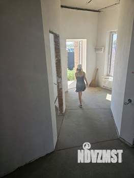 Дом 140м&sup2;, 2-этажный, участок 4 сот.  