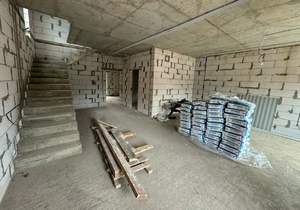 Дом 220м&sup2;, 2-этажный, участок 4 сот.  