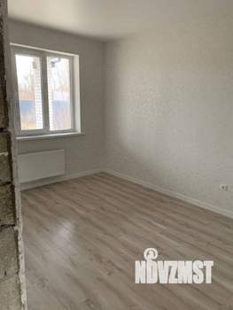 Дом 100м&sup2;, 1-этажный, участок 6 сот.  