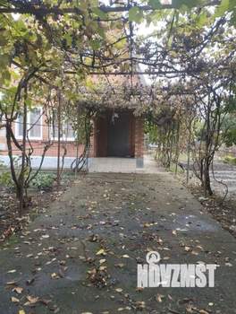 Дом 60м&sup2;, 2-этажный, участок 4 сот.  