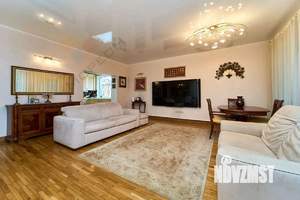 Дом 140м&sup2;, 3-этажный, участок 3 сот.  