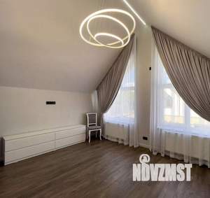 Дом 117м&sup2;, 2-этажный, участок 5 сот.  