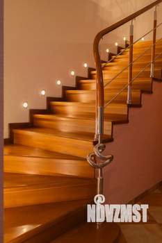 Коттедж 300м², 3-этажный, участок 10 сот.  