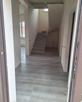 Дом 140м&sup2;, 2-этажный, участок 4 сот.  