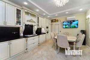 Дом 314м&sup2;, 2-этажный, участок 8 сот.  