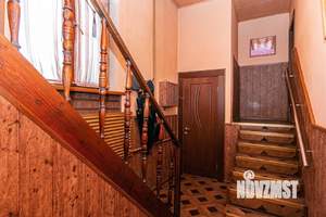 Дом 175м&sup2;, 2-этажный, участок 1 сот.  