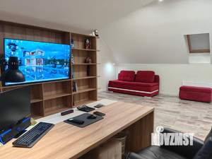 Дом 241м², 3-этажный, участок 4 сот.  