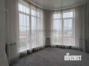 Дом 152м&sup2;, 2-этажный, участок 7 сот.  