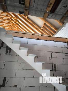 Дом 256м&sup2;, 2-этажный, участок 4 сот.  