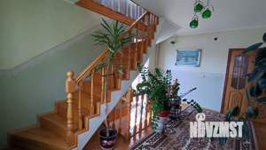 Дом 181м&sup2;, 3-этажный, участок 2 сот.  