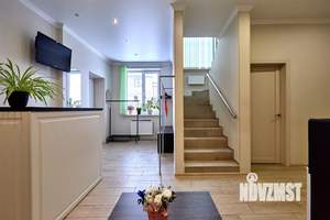 Дом 210м&sup2;, 2-этажный, участок 3 сот.  