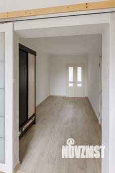 Дом 200м&sup2;, 3-этажный, участок 2 сот.  