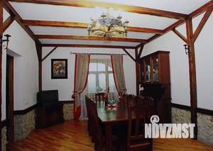 Дом 210м&sup2;, 2-этажный, участок 5 сот.  