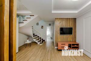 Таунхаус 101м&sup2;, 2-этажный, участок 1 сот.  