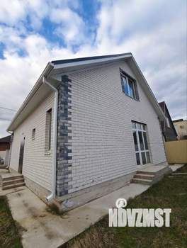 Дом 140м&sup2;, 2-этажный, участок 3 сот.  