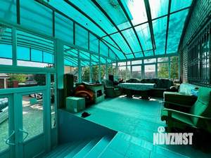 Дом 340м&sup2;, 2-этажный, участок 10 сот.  