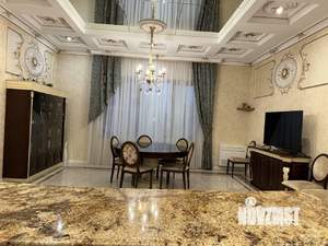 Дом 505м&sup2;, 3-этажный, участок 13 сот.  