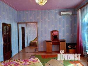 Дом 300м², 2-этажный, участок 6 сот.  