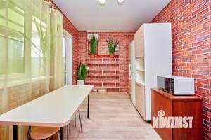 Таунхаус 76м&sup2;, 3-этажный, участок 1 сот.  