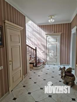 Дом 189м², 2-этажный, участок 4 сот.  