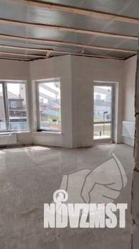 Дом 130м&sup2;, 2-этажный, участок 4 сот.  