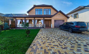 Дом 298м&sup2;, 2-этажный, участок 8 сот.  