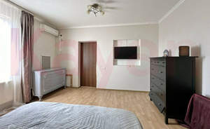 Дом 378м&sup2;, 2-этажный, участок 10 сот.  