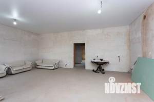 Дом 227м&sup2;, 3-этажный, участок 5 сот.  