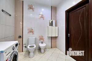 Дом 219м², 2-этажный, участок 6 сот.  