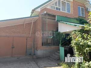 Дом 220м², 2-этажный, участок 10 сот.  