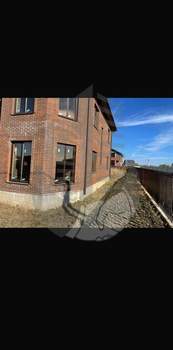 Дом 200м&sup2;, 2-этажный, участок 6 сот.  