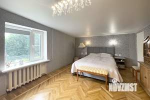 Дом 180м&sup2;, 2-этажный, участок 5 сот.  