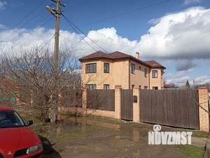 Дом 143м&sup2;, 2-этажный, участок 3 сот.  