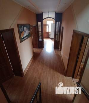 Дом 277м&sup2;, 3-этажный, участок 12 сот.  