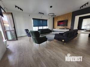 Дом 228м², 2-этажный, участок 4 сот.  