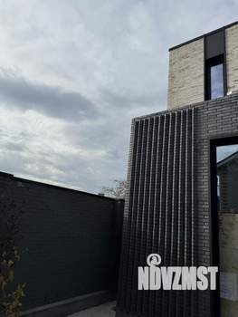 Дом 300м&sup2;, 2-этажный, участок 6 сот.  