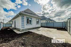 Дом 100м², 2-этажный, участок 3 сот.  