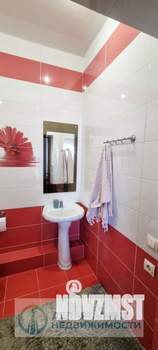 Дом 135м&sup2;, 2-этажный, участок 4 сот.  