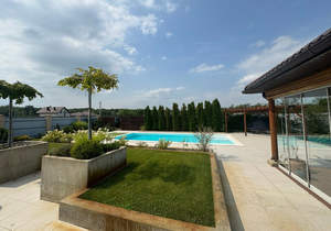 Дом 400м², 2-этажный, участок 35 сот.  